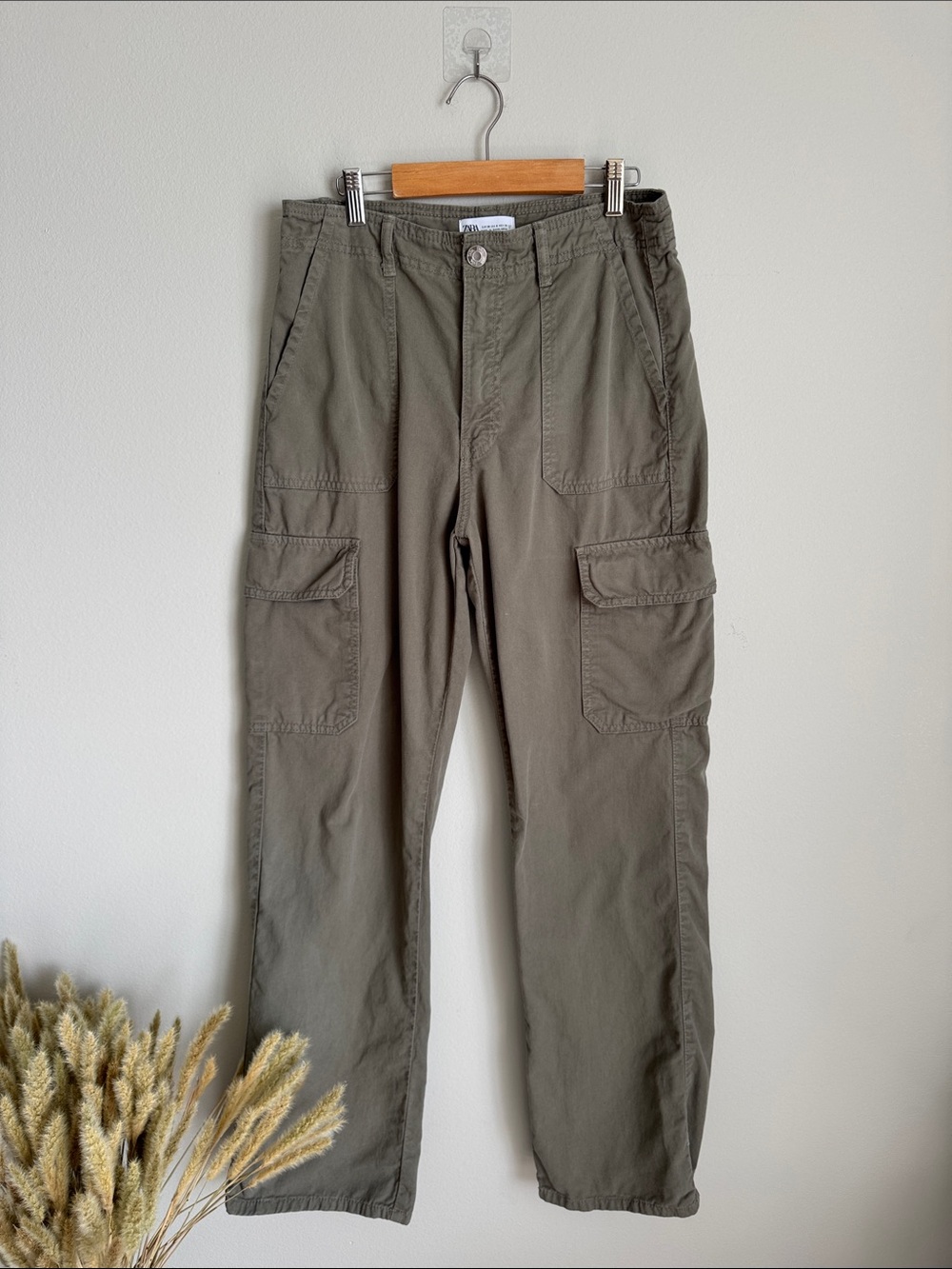 Zara Olive Green Cargo Pants Women’s US 6 EU 38 Utility Straight Leg High Rise - Picture 2 of 9